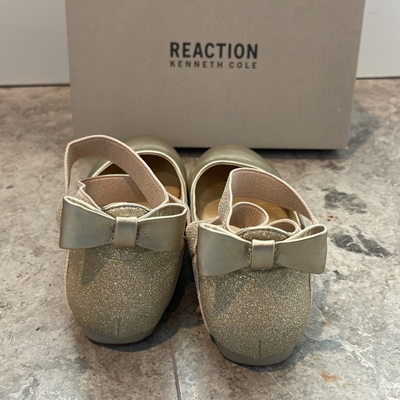 Kenneth Cole Reaction Gold Gurls Ballet Flats Size 1 - Picture 3 of 6